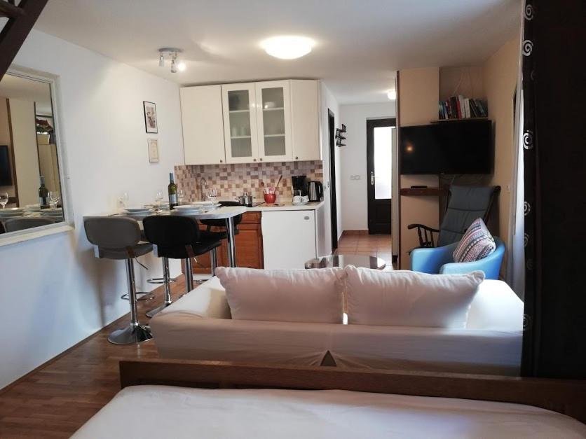포레치 Studio Apartman Meli 아파트 외부 사진